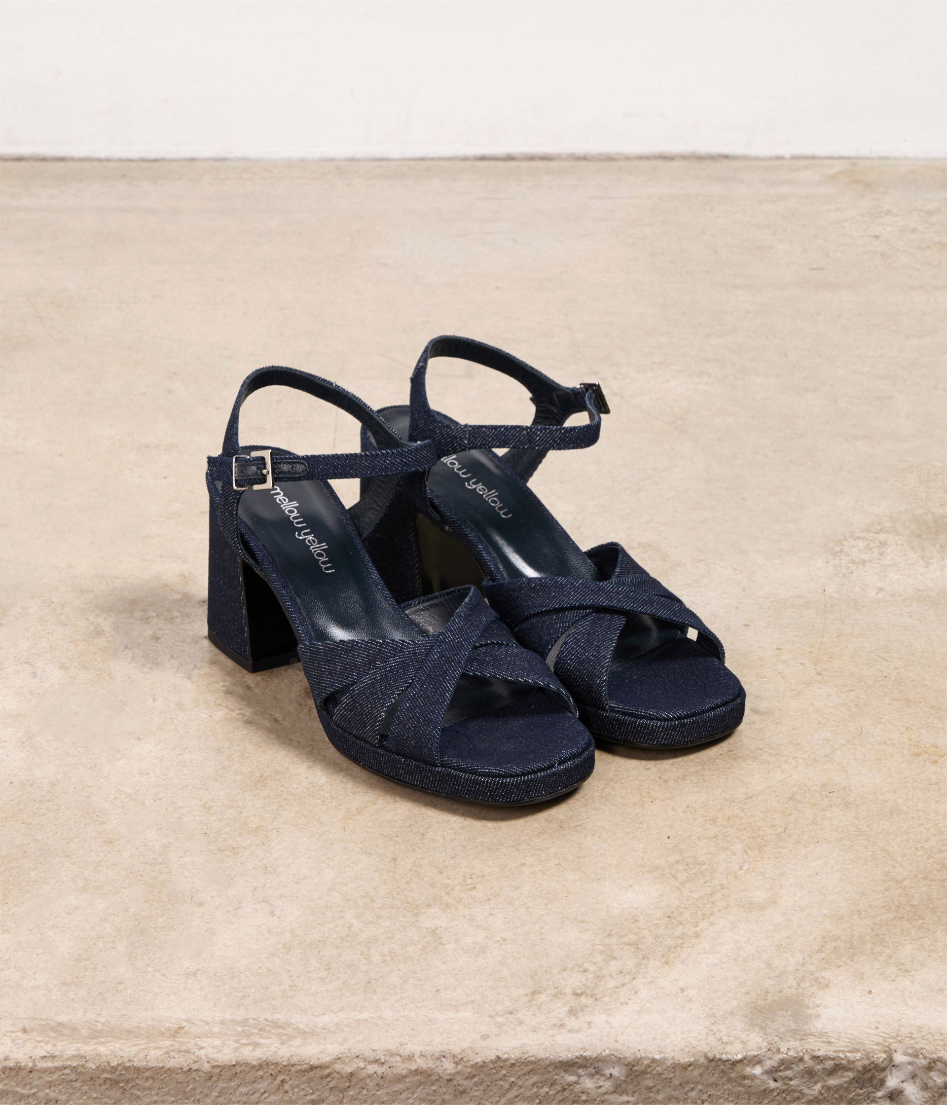 Sandales en jean brut Lovely