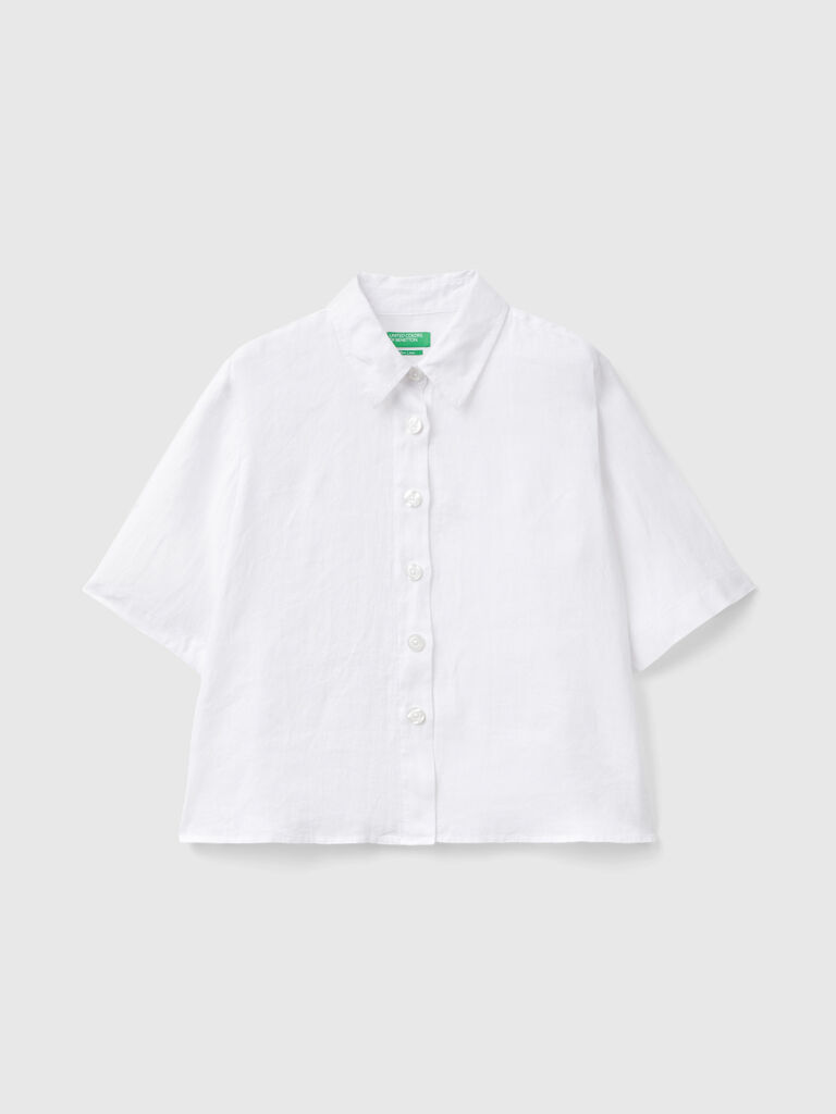 Short shirt in pure linen