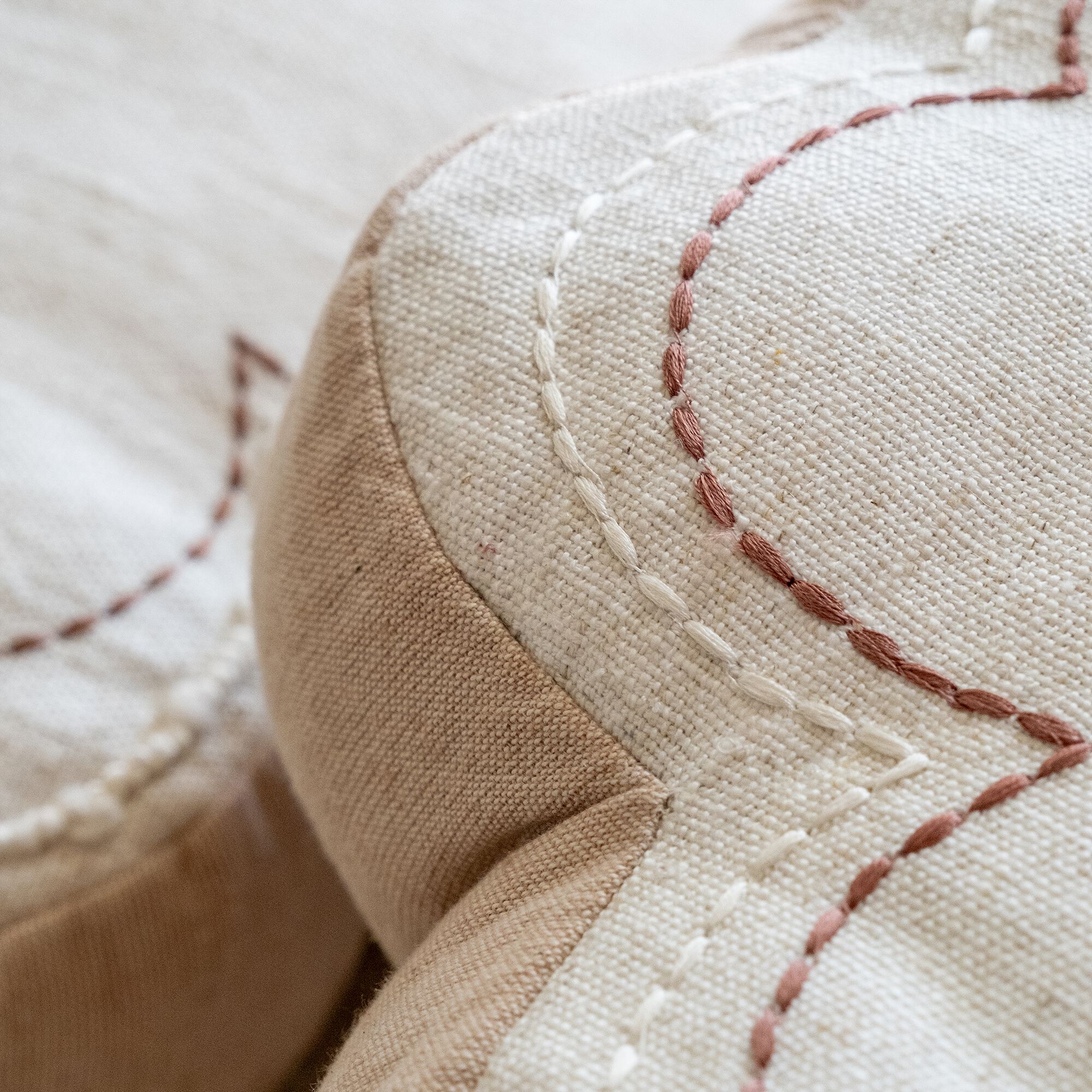 TREFLE - Coussin forme trèfle 35x35cm - beige