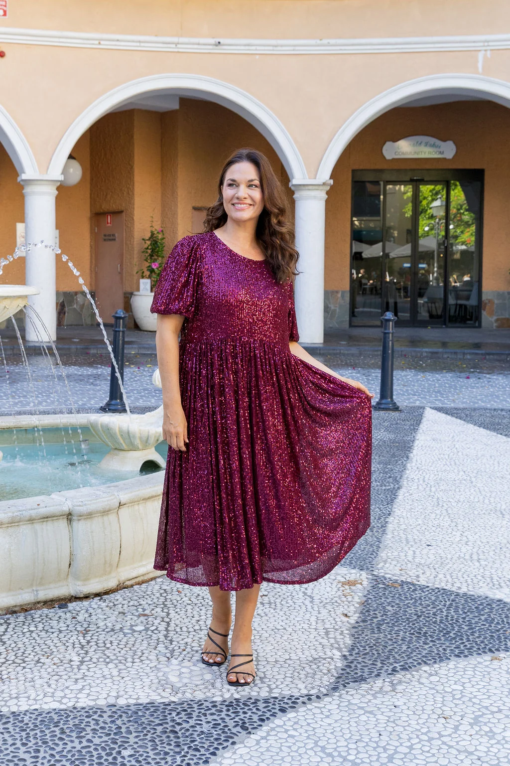 Glimmer Sequin Midi Dress in Wine