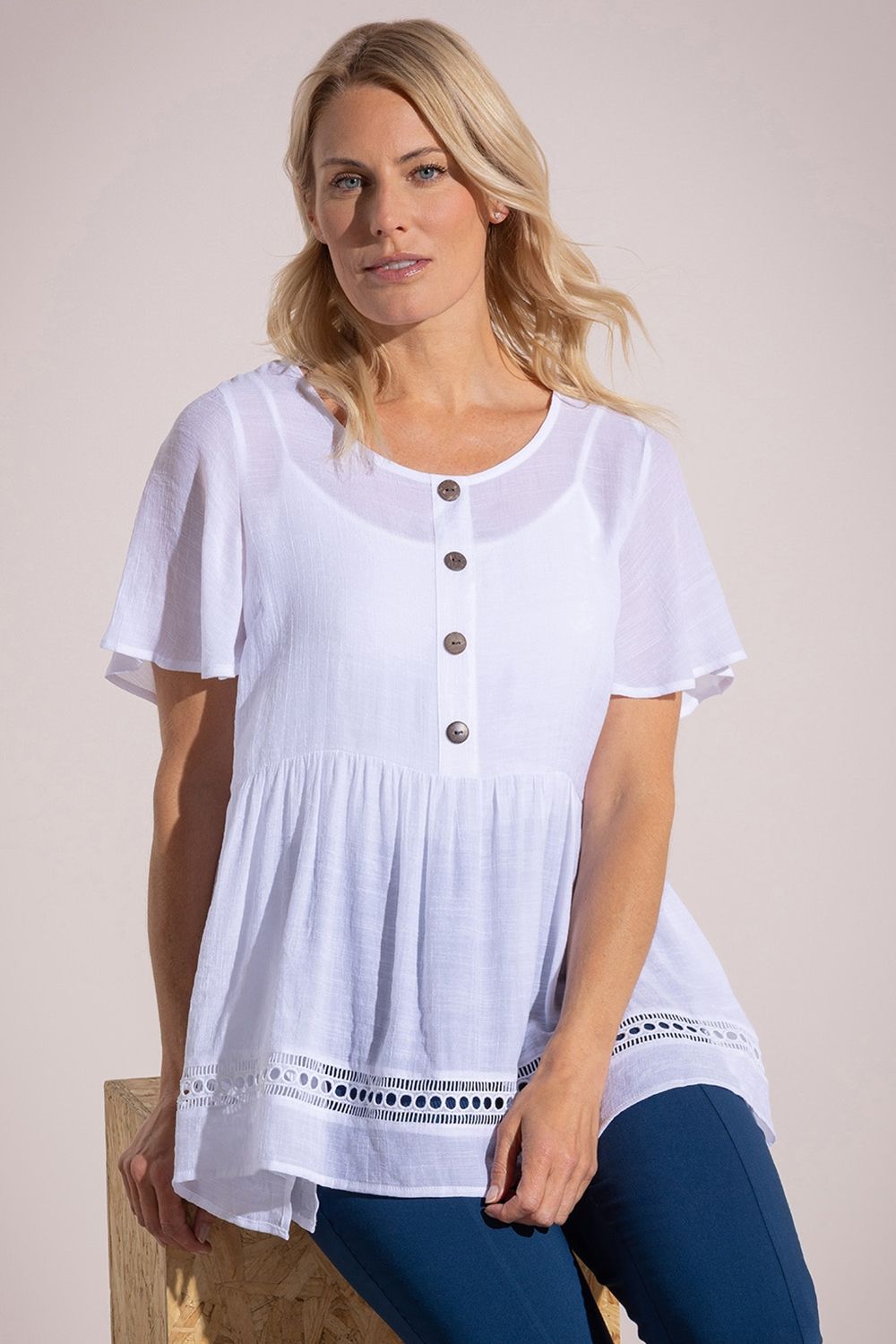 Klass. Lace Trim Dip Hem Tunic Top