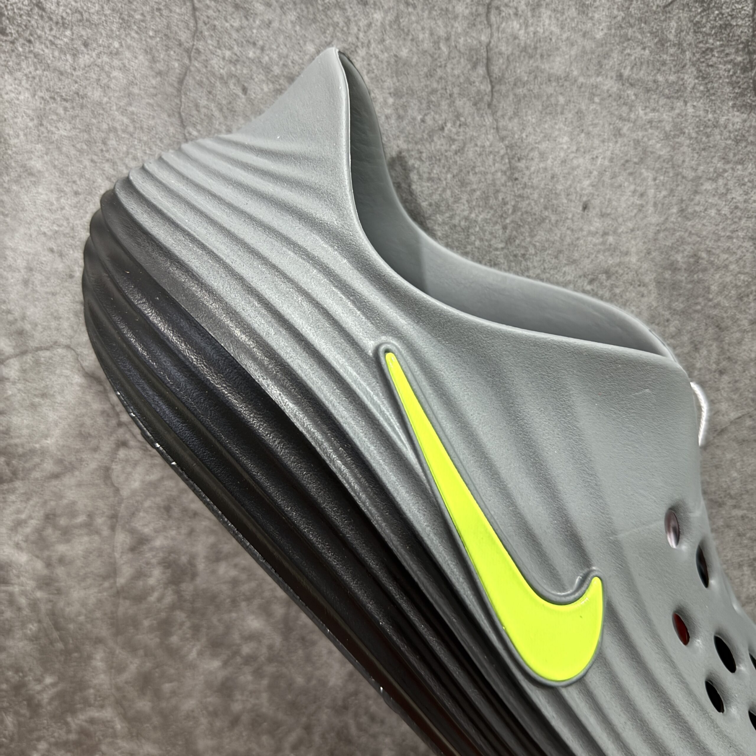 Nike ReactX Rejuven8 Black Cool Grey Volt