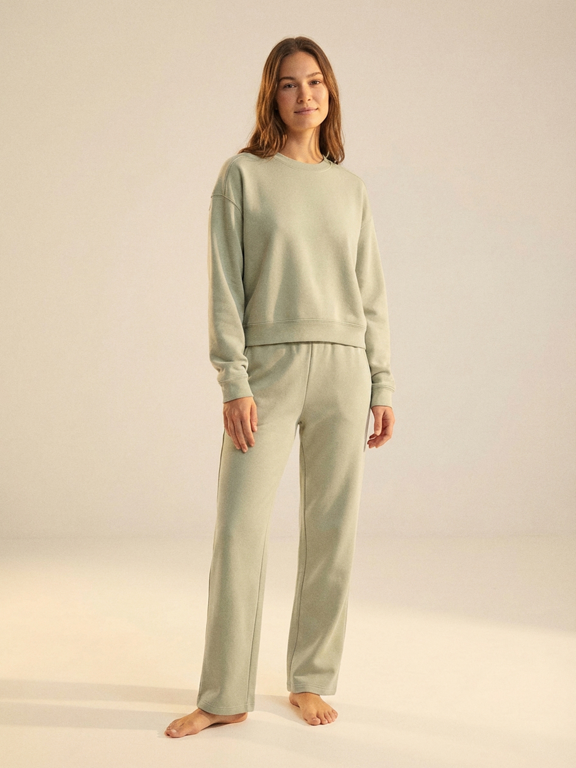 Bluza crewneck basic z dodatkiem wiskozy 