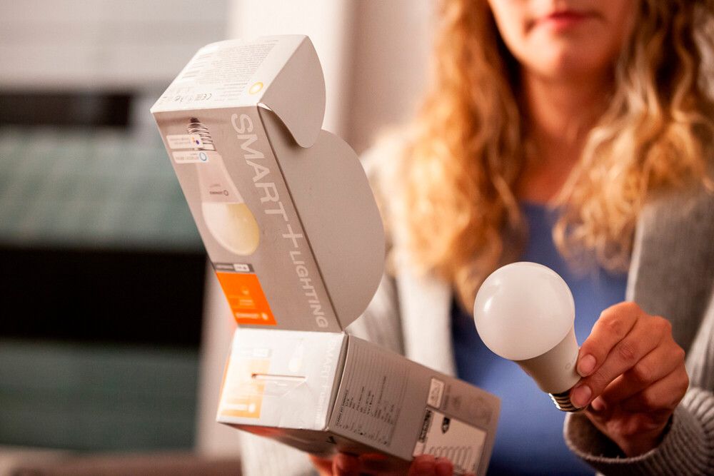SMARTPÆRE OSRAM SMART  HØST E27 9W