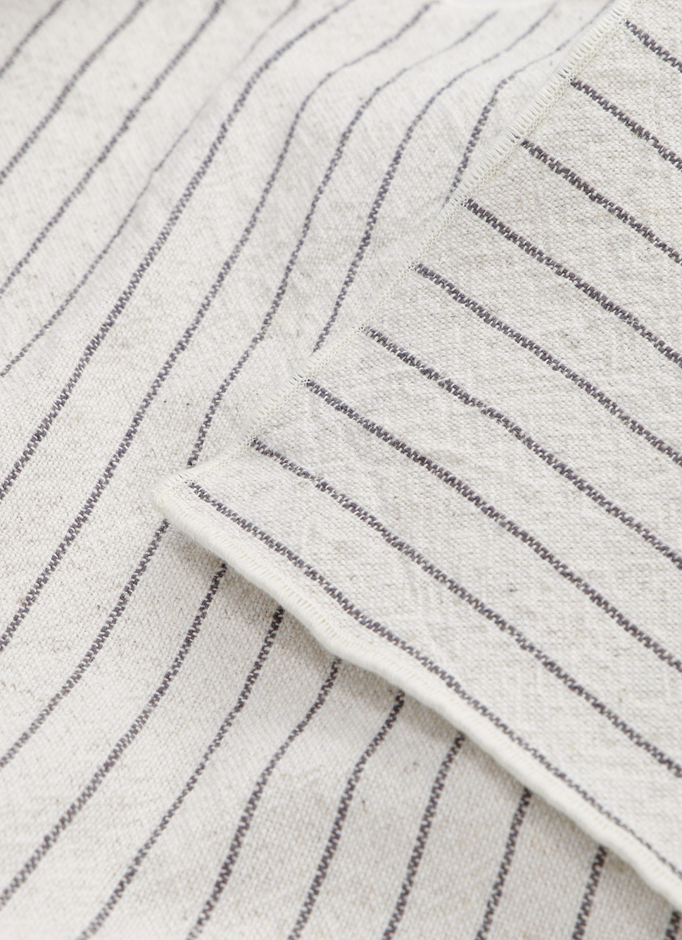 HOUSSE DE COUSSIN à FINES RAYURES BICOLORES BEIGE