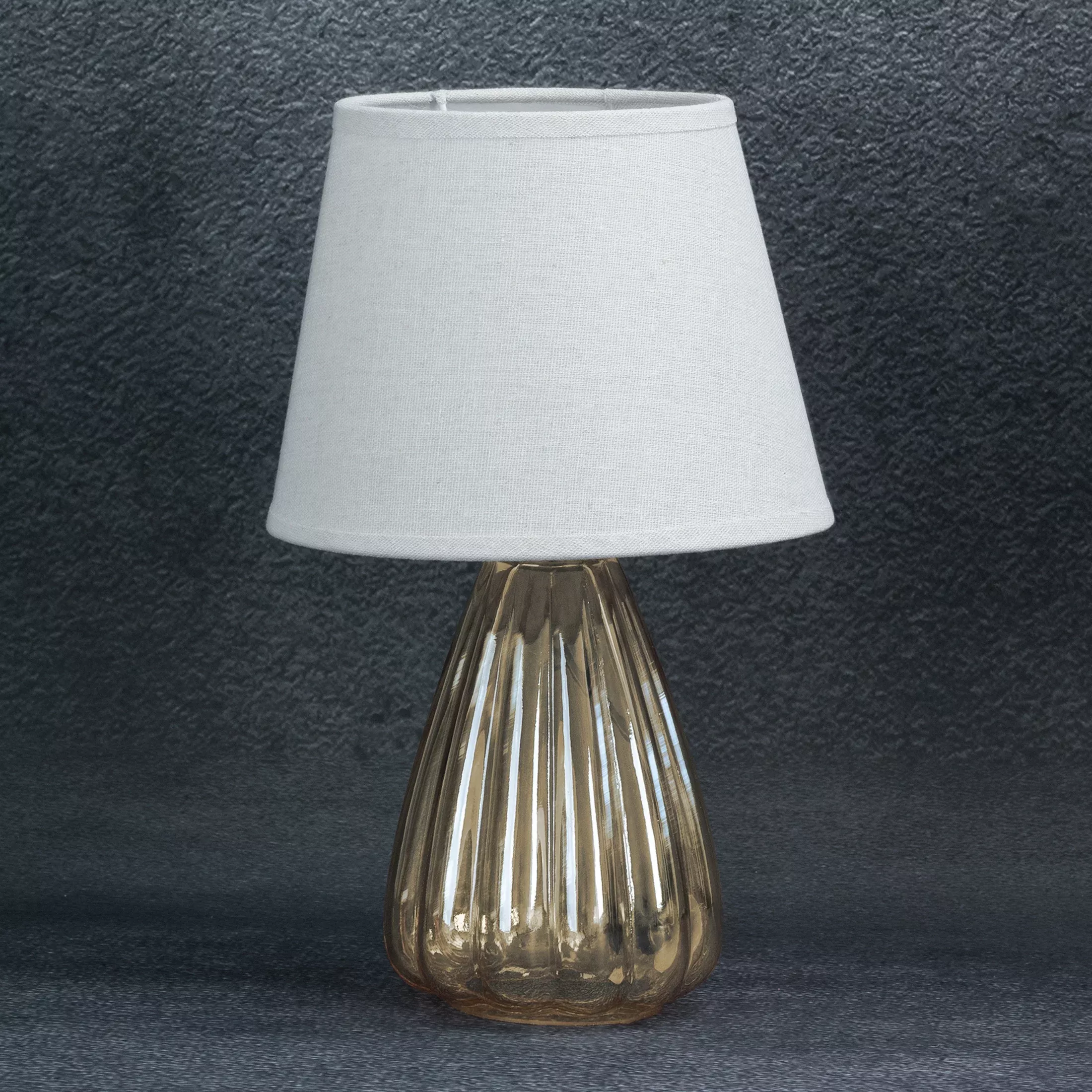 Lampa kremowo-złotaz wytłaczaną szklaną podstawą średnica 20x33 cm DEVIN
