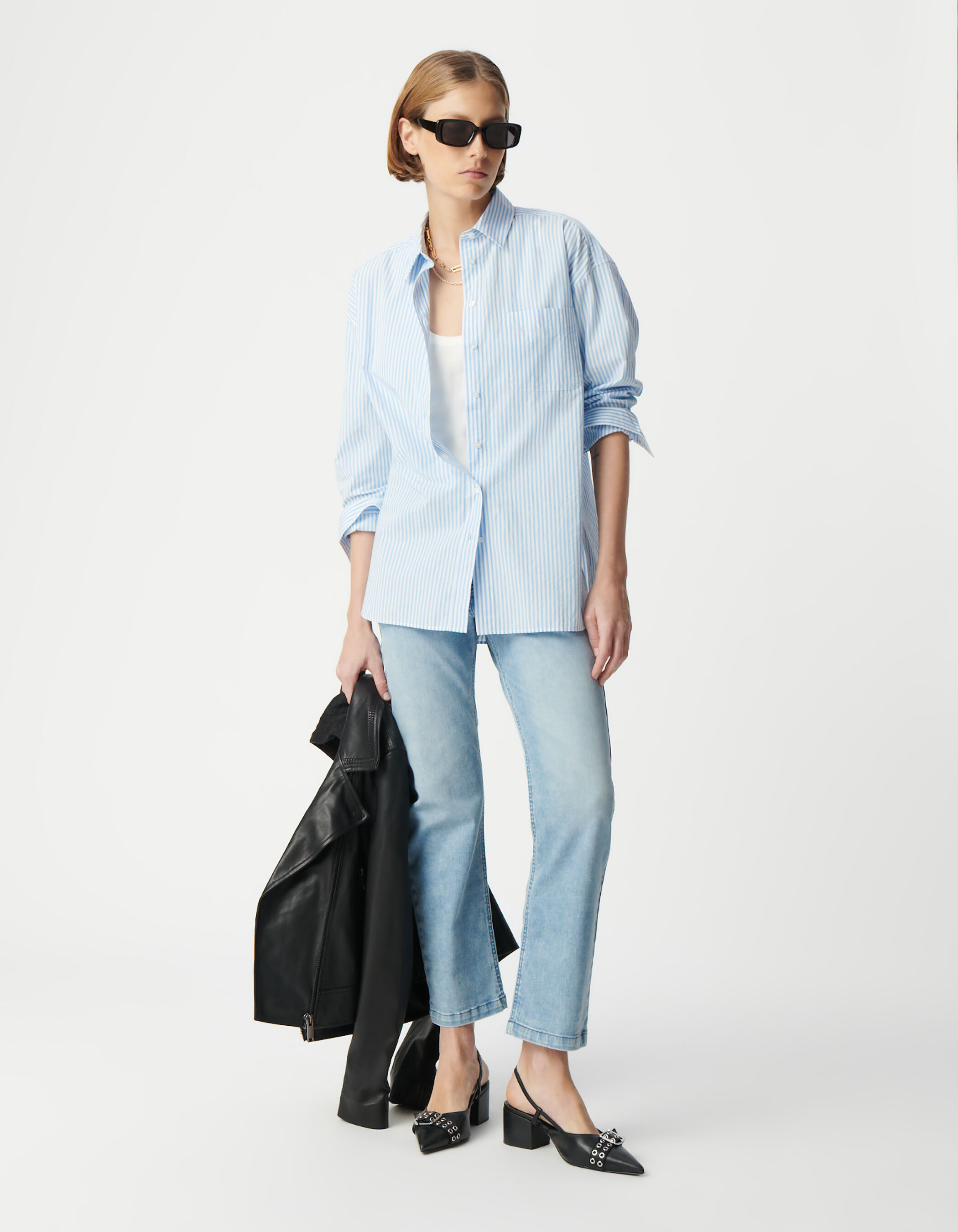 Jean bleu clair cropped boutons apparents powerstretch Femme