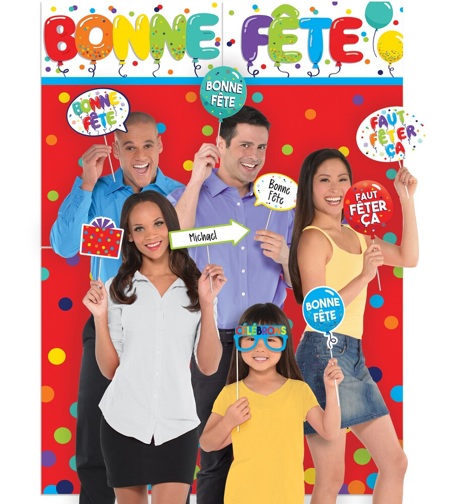 Bonne Fete Scene Setter with Props