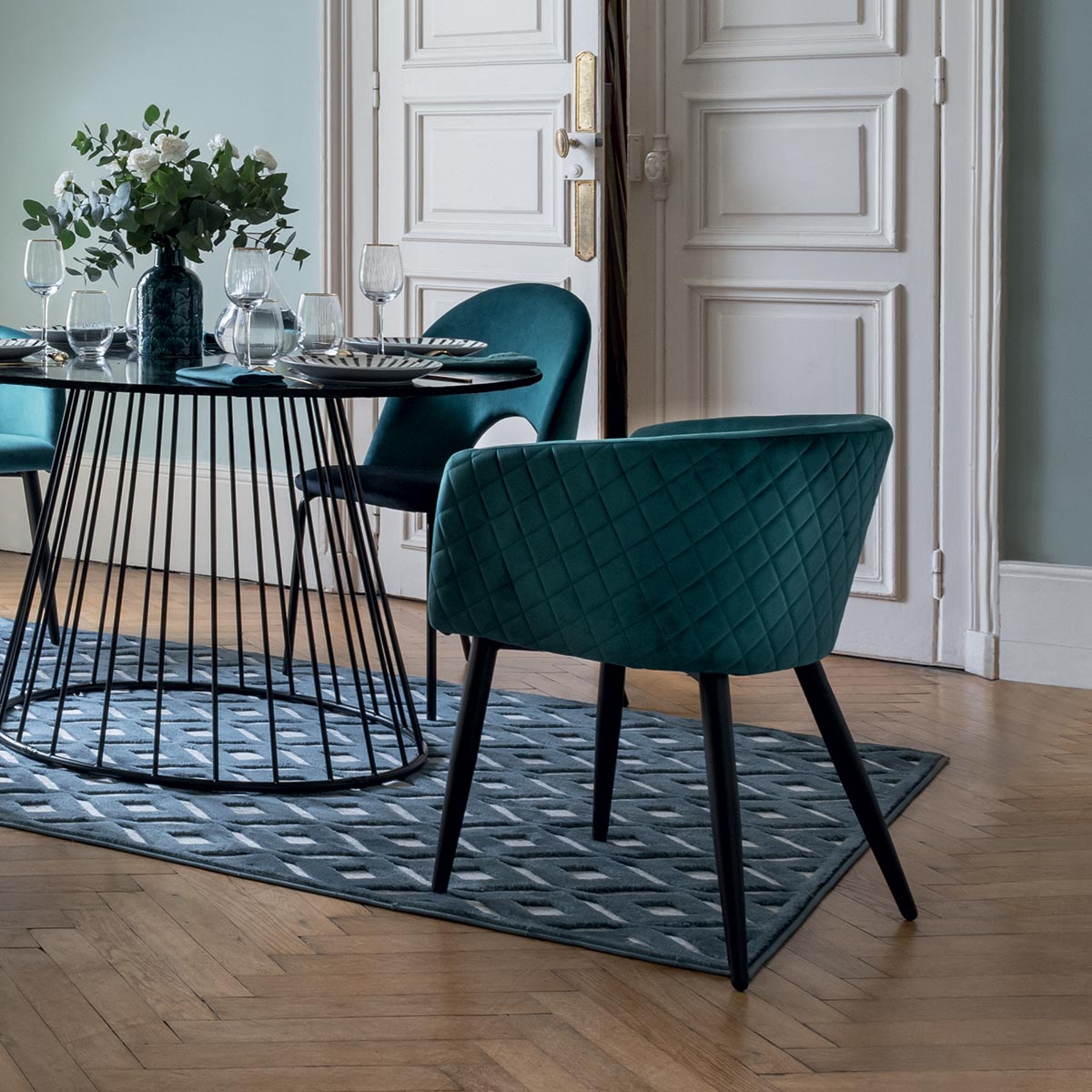 Armchair "Marlo" Velvet, Duck Blue