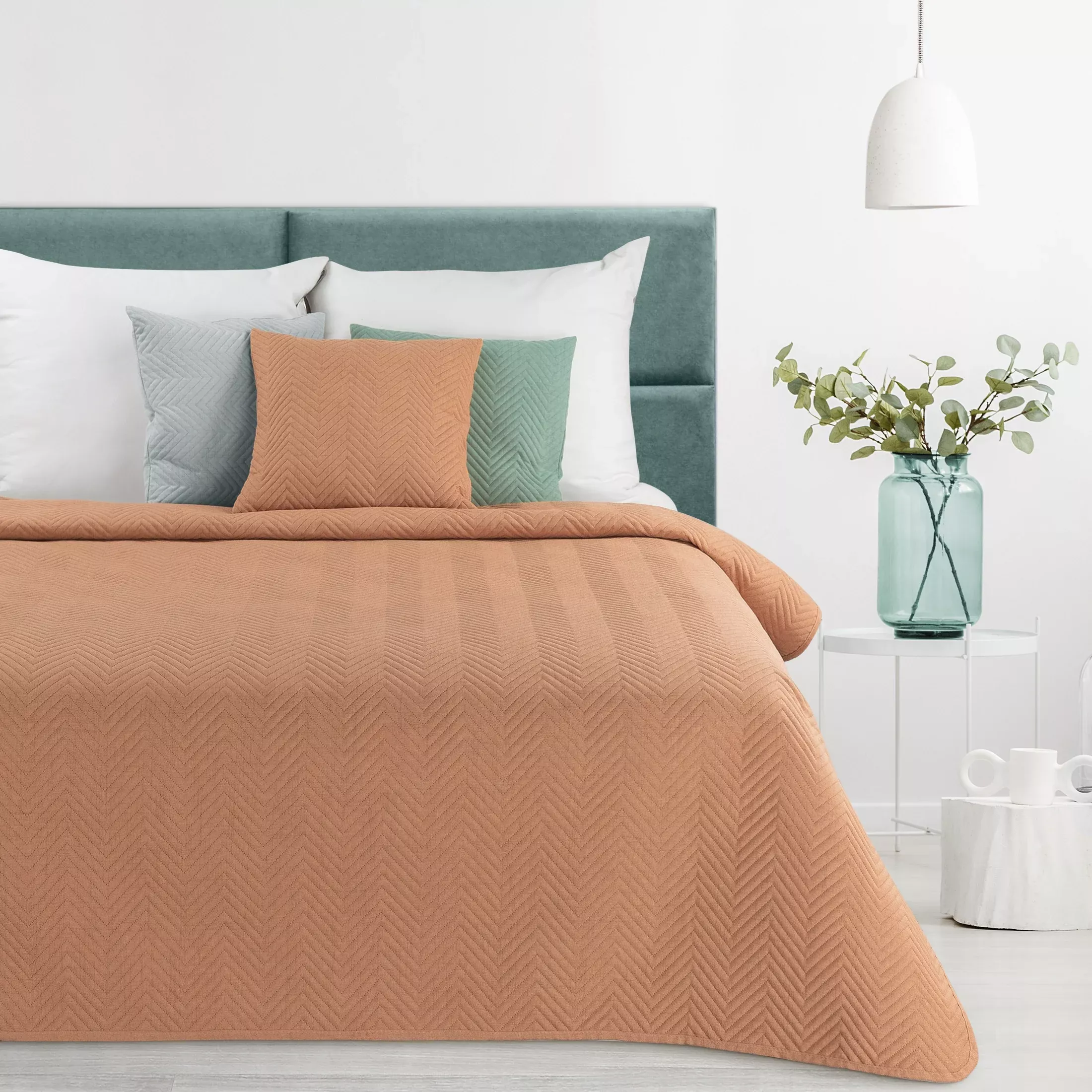 Narzuta z tkaniny o strukturze lnu ceglasta 170x210 cm pikowana w wzór jodełki LEN 3 Eurofirany Premium