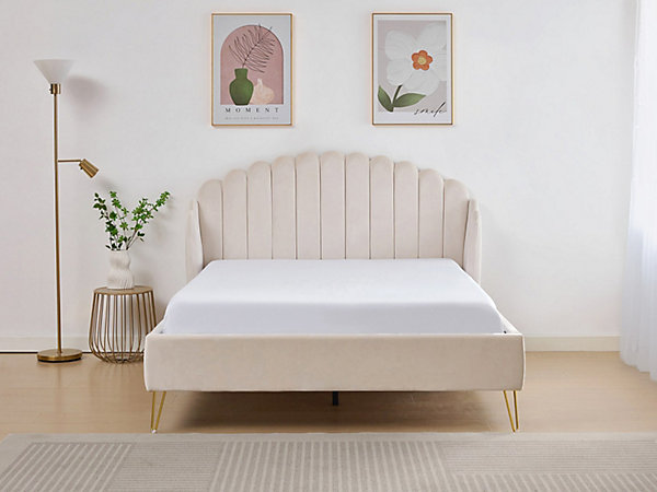Lit 140 x 190 cm avec tête de lit ondulée - Velours - Beige - SAGALI
