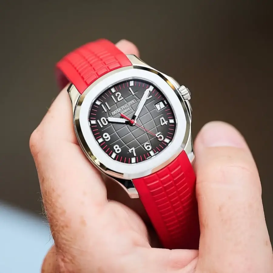 Patek Philippe – Aquanaut –  Rubber Strap – Curved – Red