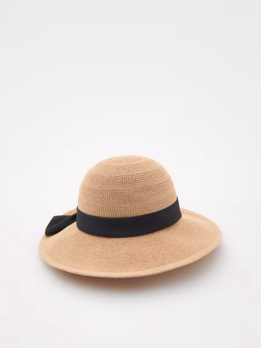 Woven Hat With Bow