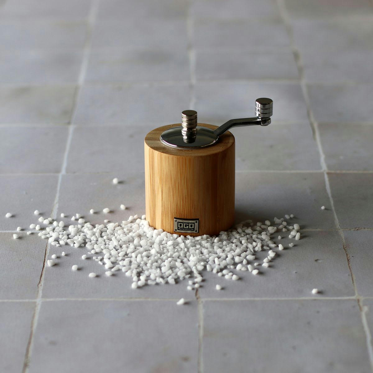 - Moulin à sel à manivelle 9cm