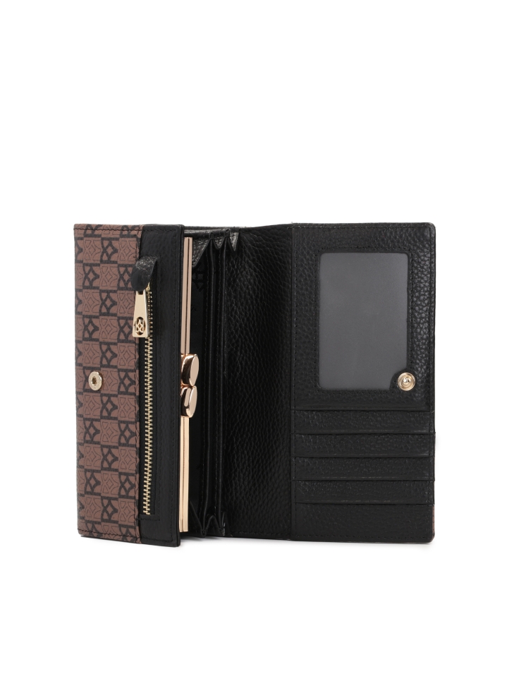 Patterned wallet decorated with patent leather