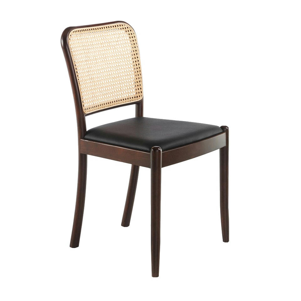 - Chaise en croûte de cuir et rotin