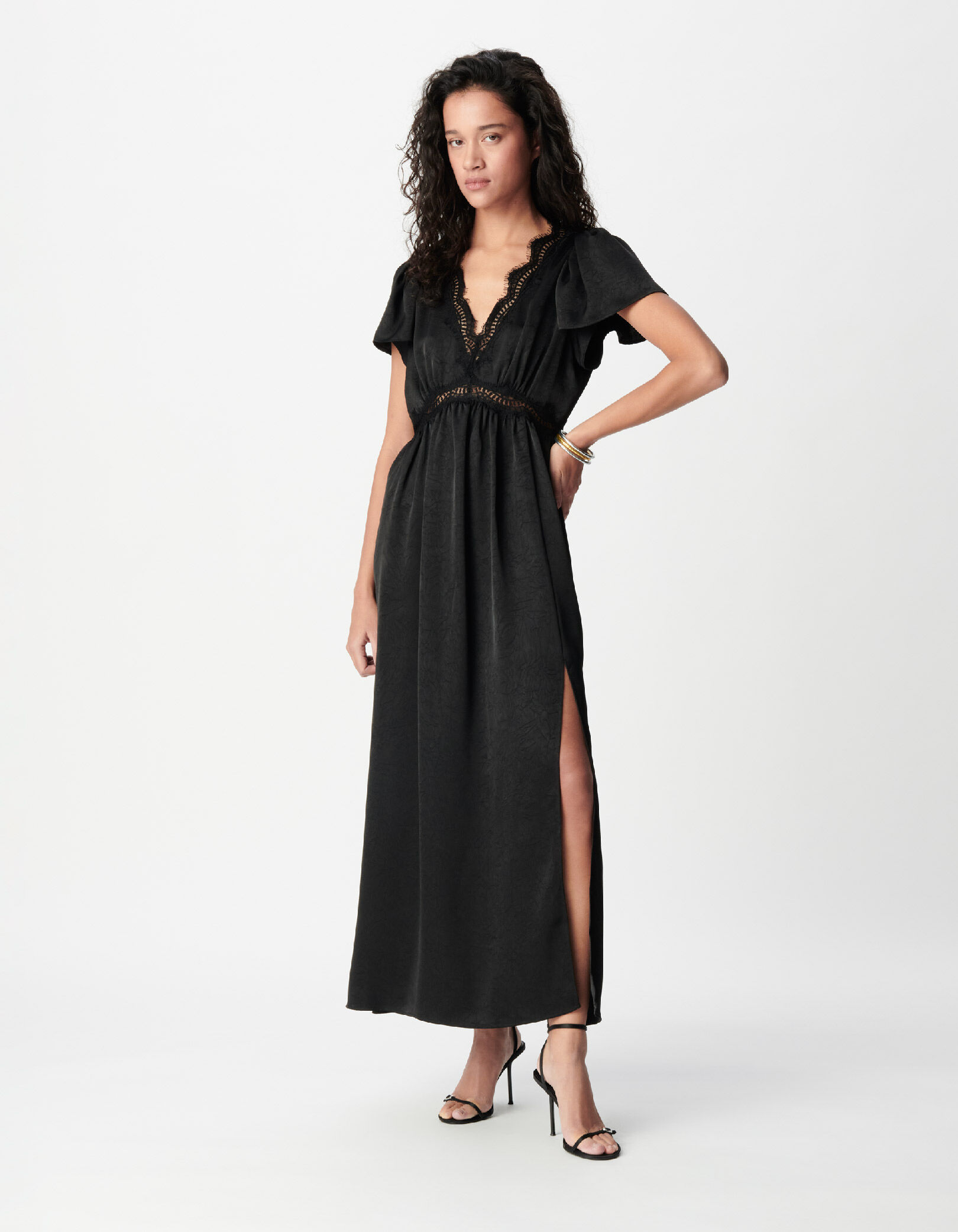 Robe longue noire satinée froissée détails dentelle Femme