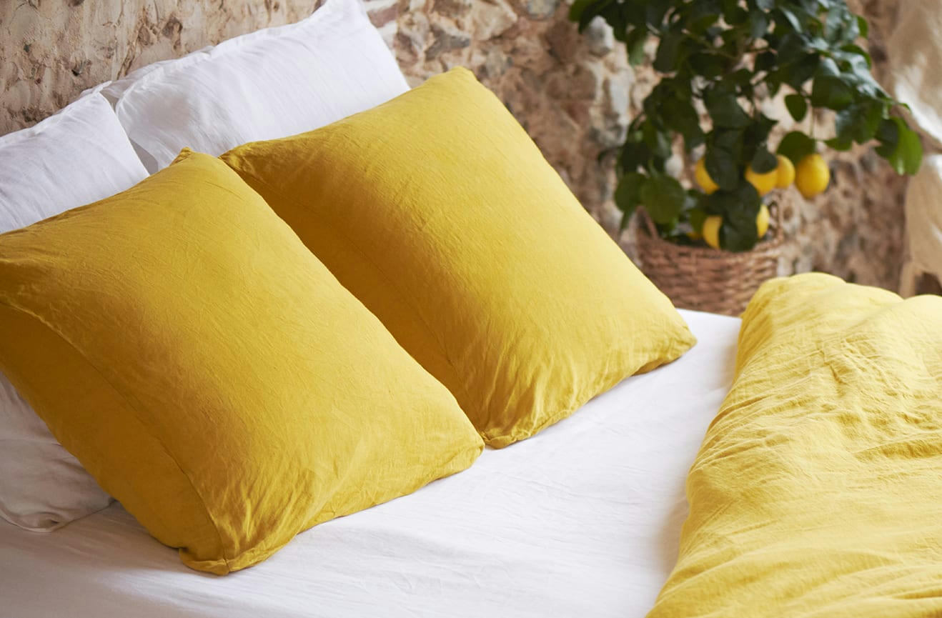 TAIE OREILLER LIN - Lot de 2 taies d'oreillers en lin jaune 65x65cm