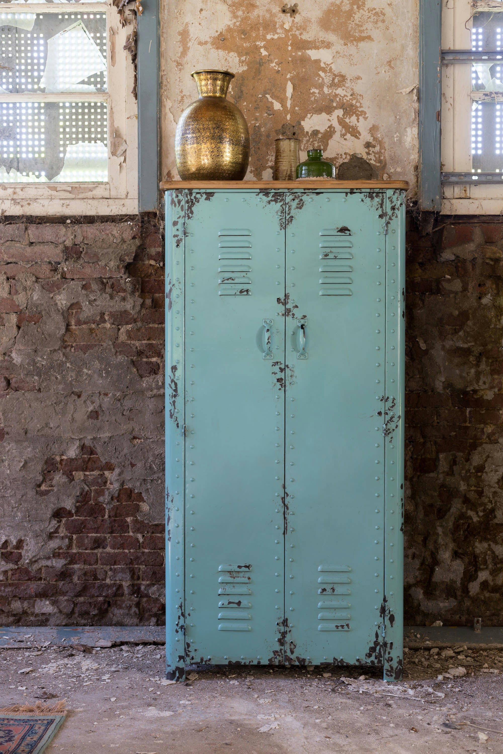 RUSTY - Armoire rustique en métal bleu