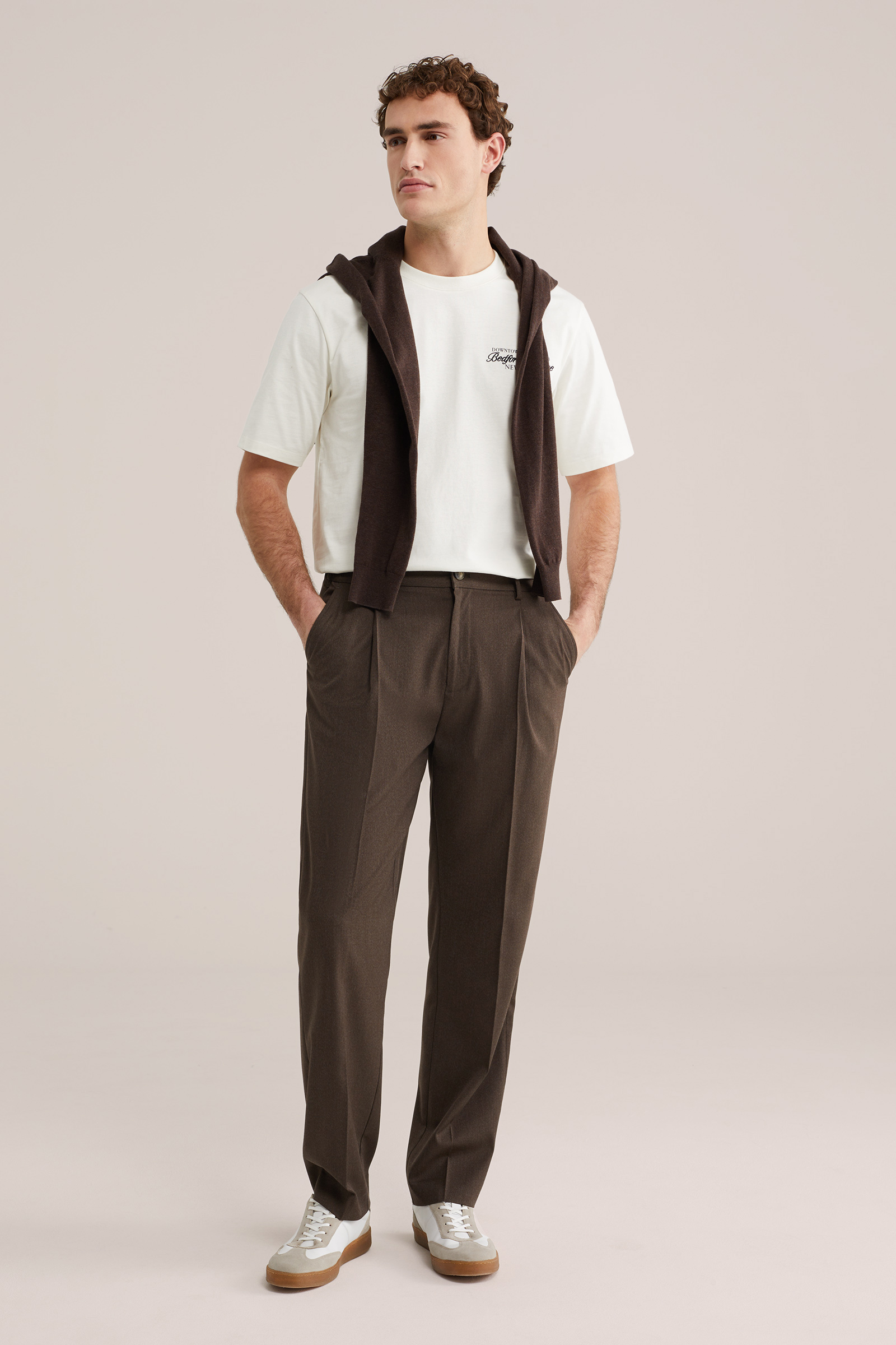 Heren loose fit broek met bandplooi en elastieke tailleband