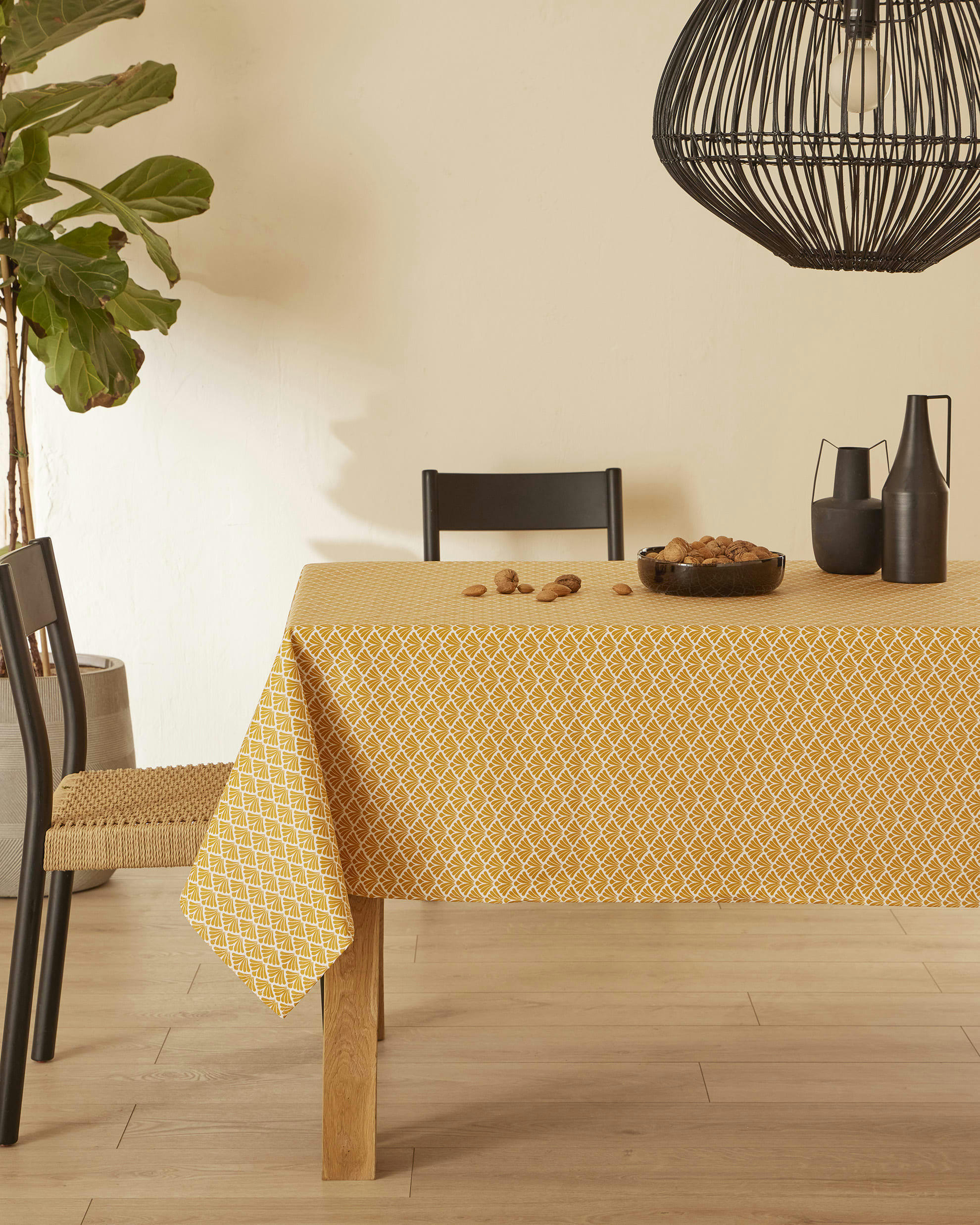 GATSBY - Nappe en coton enduit acrylique jaune épicé ronde 160 cm