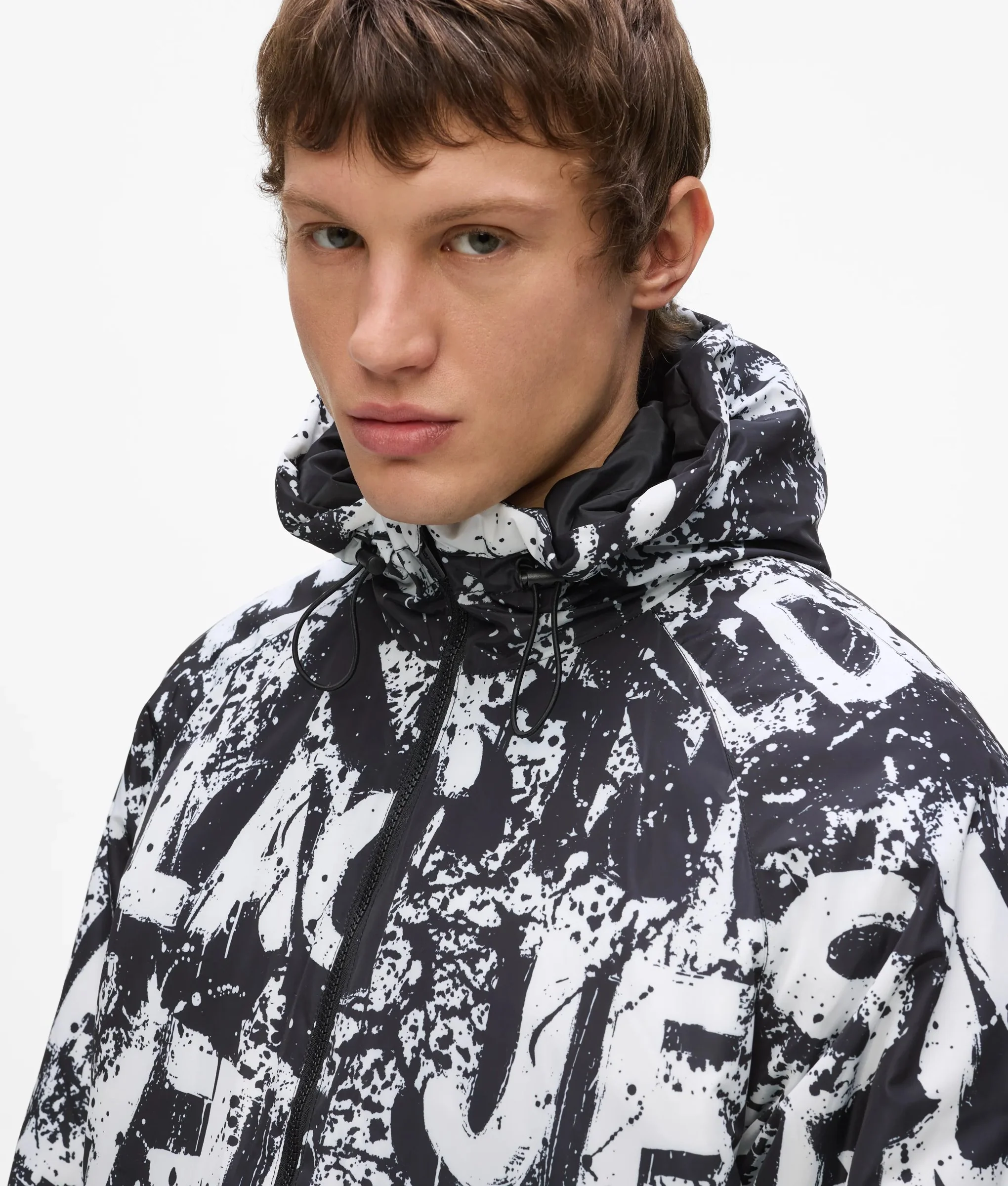 Veste matelassée avec logo sur toute la surface