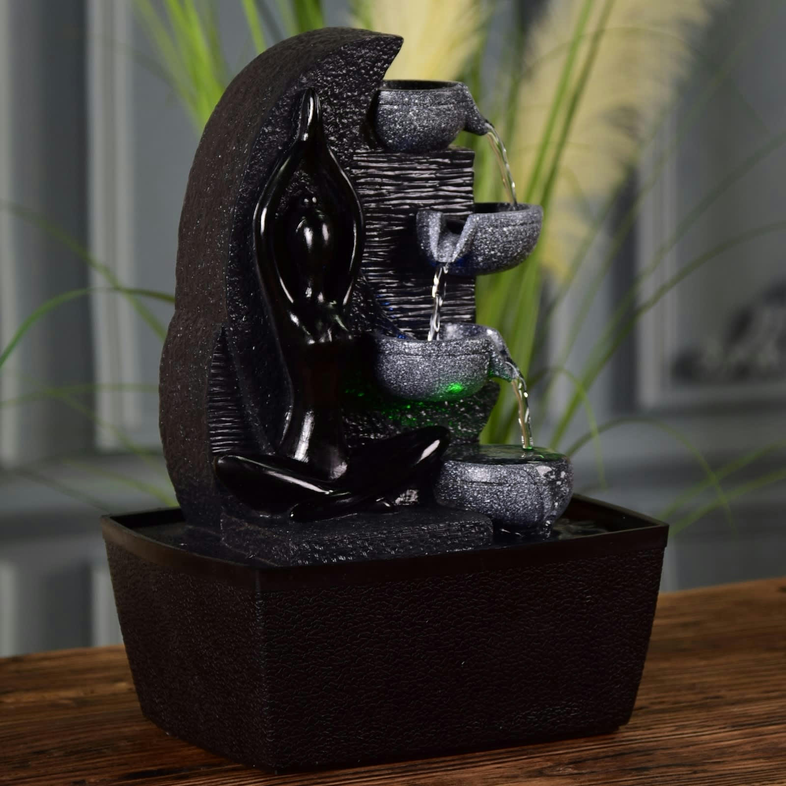 YAMA - Fontaine Cascade et Femme Yoga avec led en résine noir - H25cm