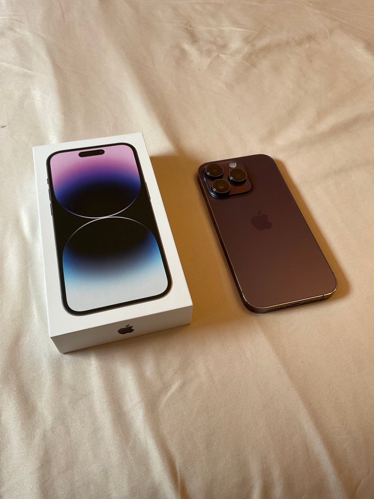 Iphone 14 Pro 256GB Deep Purple UNLOCKED MINT