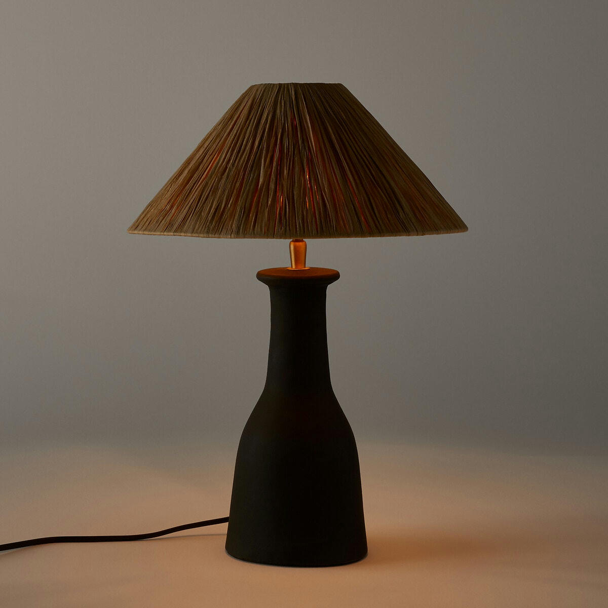 Lampe à poser terracotta et raphia, Madago
