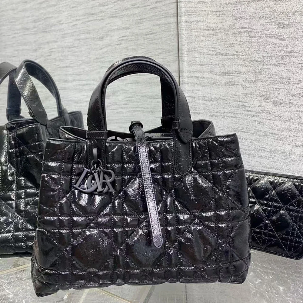 Dior Medium Toujours BagBlack Macrocannage Crinkled Calfskin