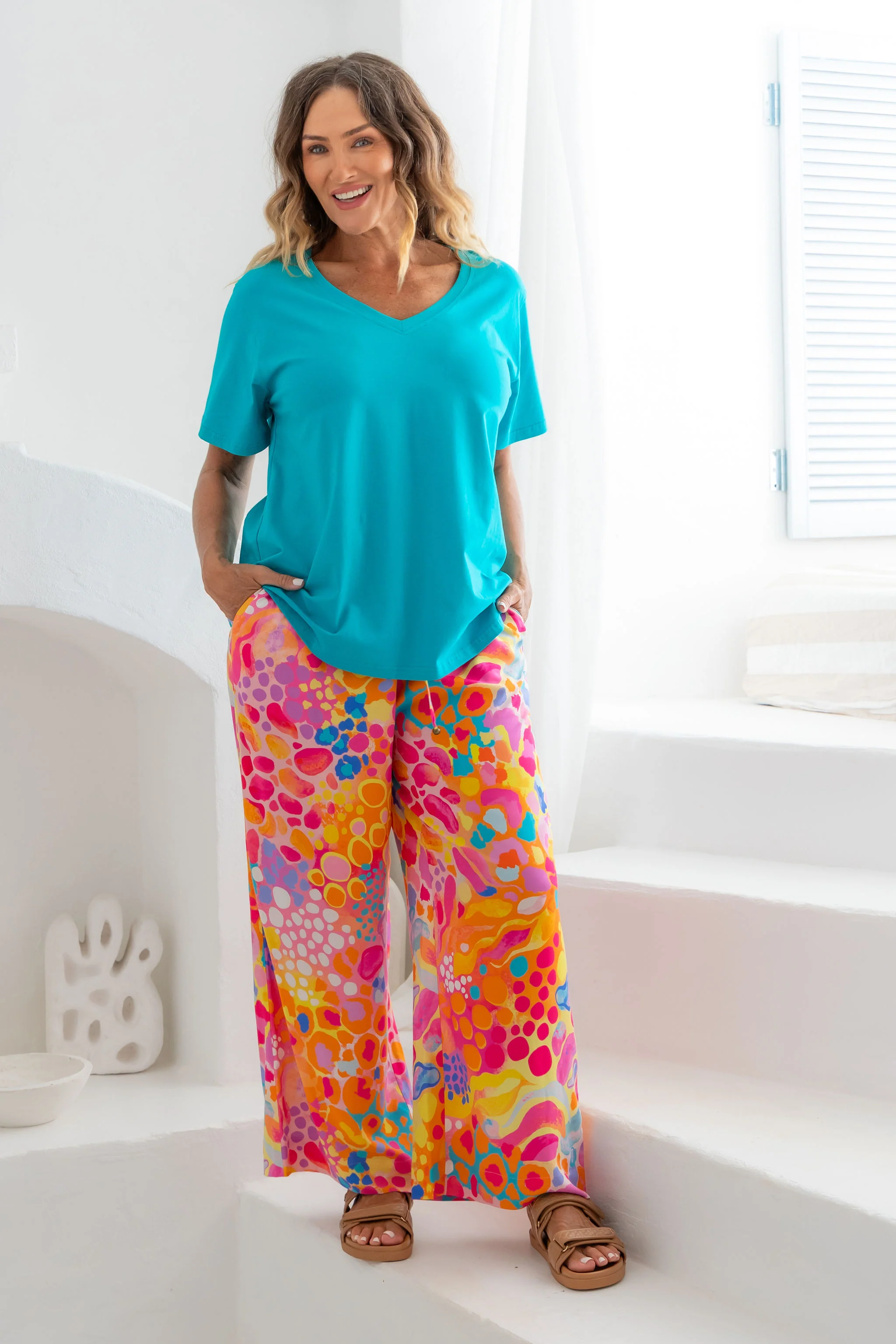 Relaxed V-Neck Tee in Teal
