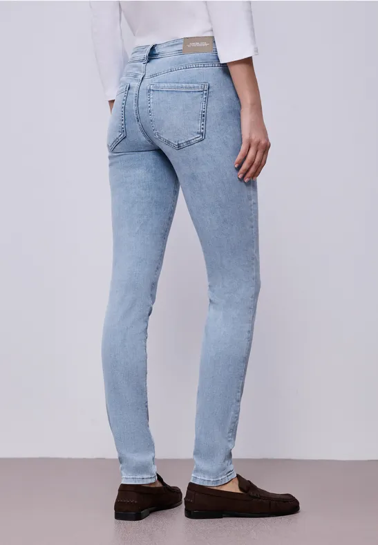 Mid Waist Slim Leg Jeans im Slim Fit