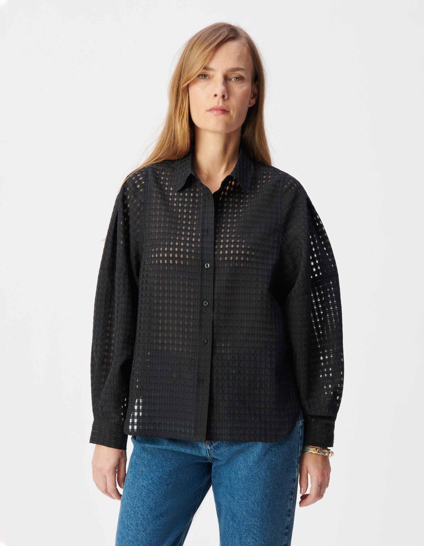 Chemise noire motif carreaux ajourés Femme