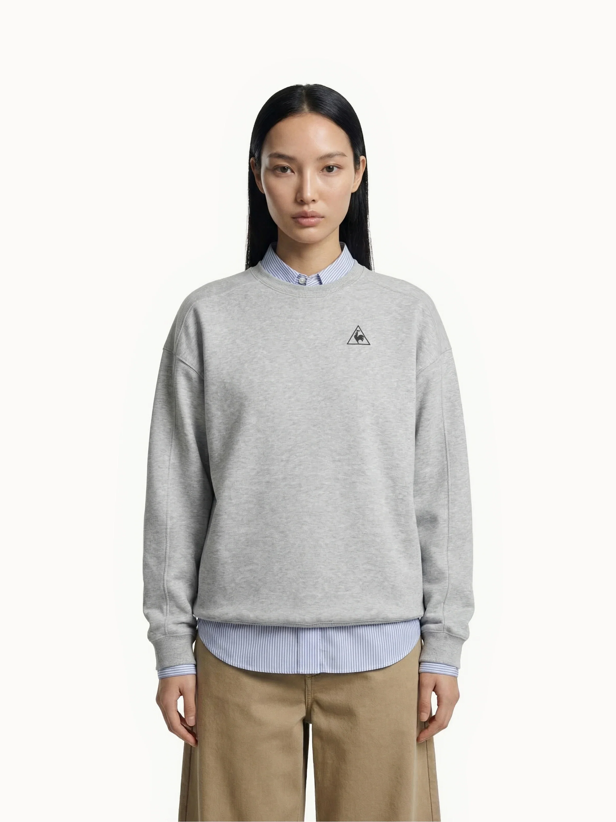 Sweat en molleton et logo triangle