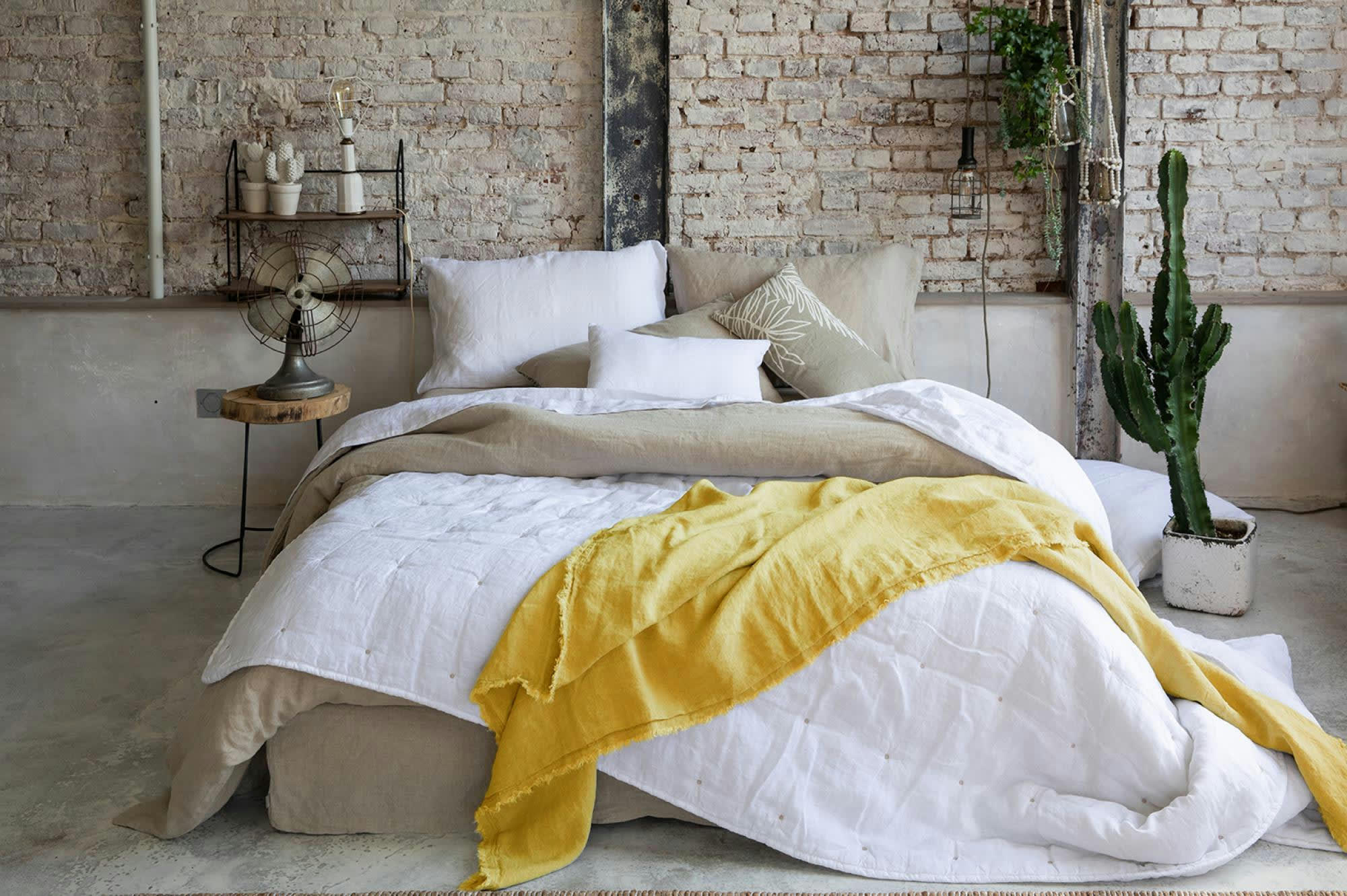 ZEFF - Plaid  Nomade en lin absynthe 130 x 180