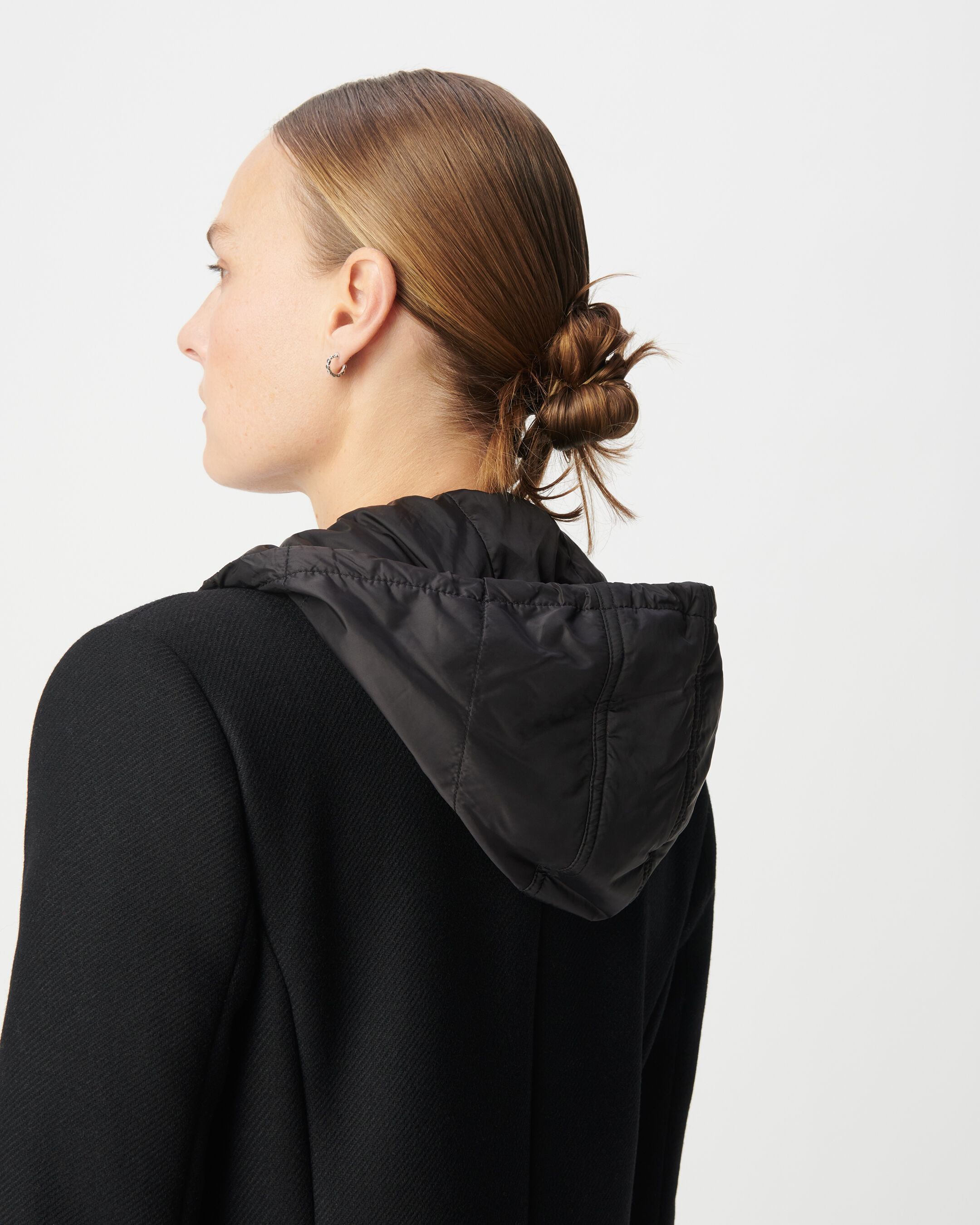 Manteau mi-long noir capuche matelassée amovible Femme