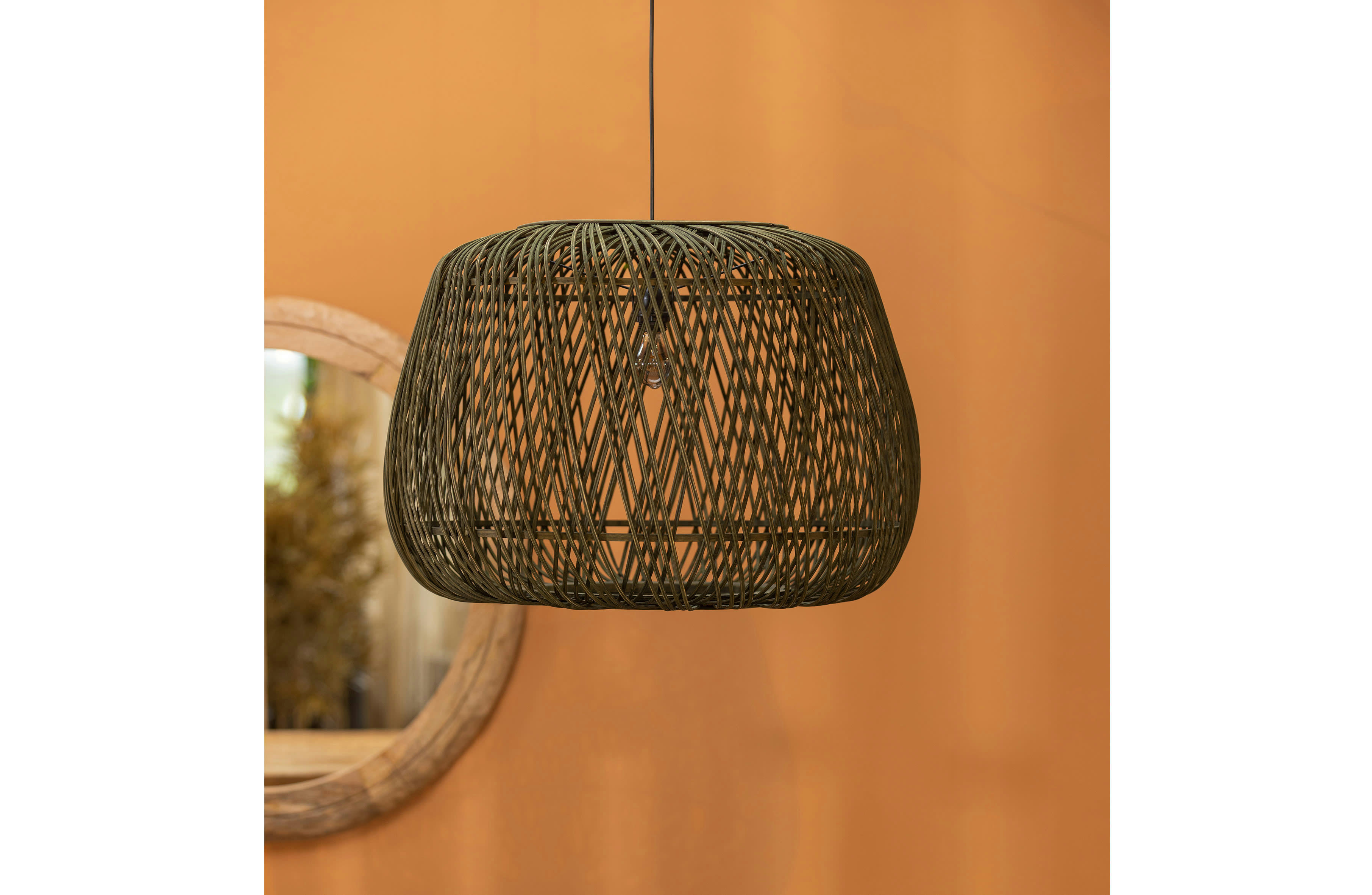 MOZA - Lampe suspendue en bambou vert
