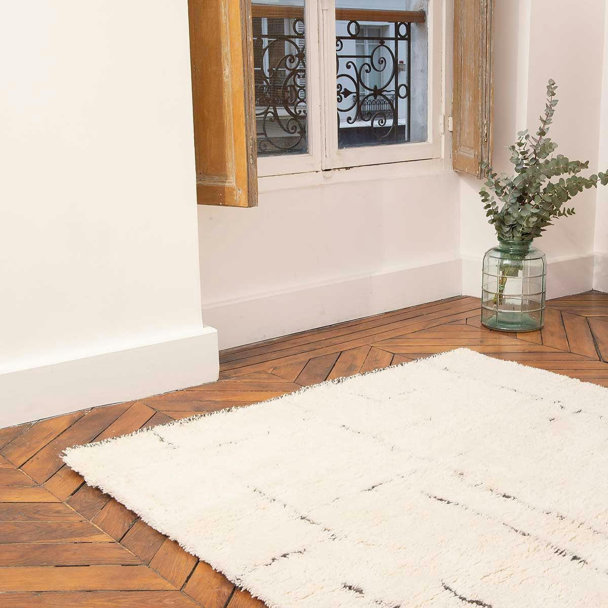 - Tapis rectangulaire esprit berbère en laine tissé main 160 x 230 cm