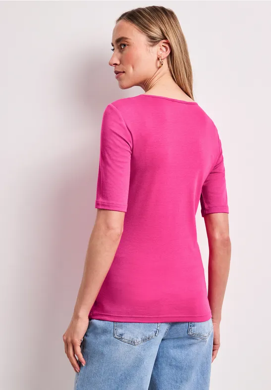 Basic T-Shirt mit V-Neck in Unifarbe