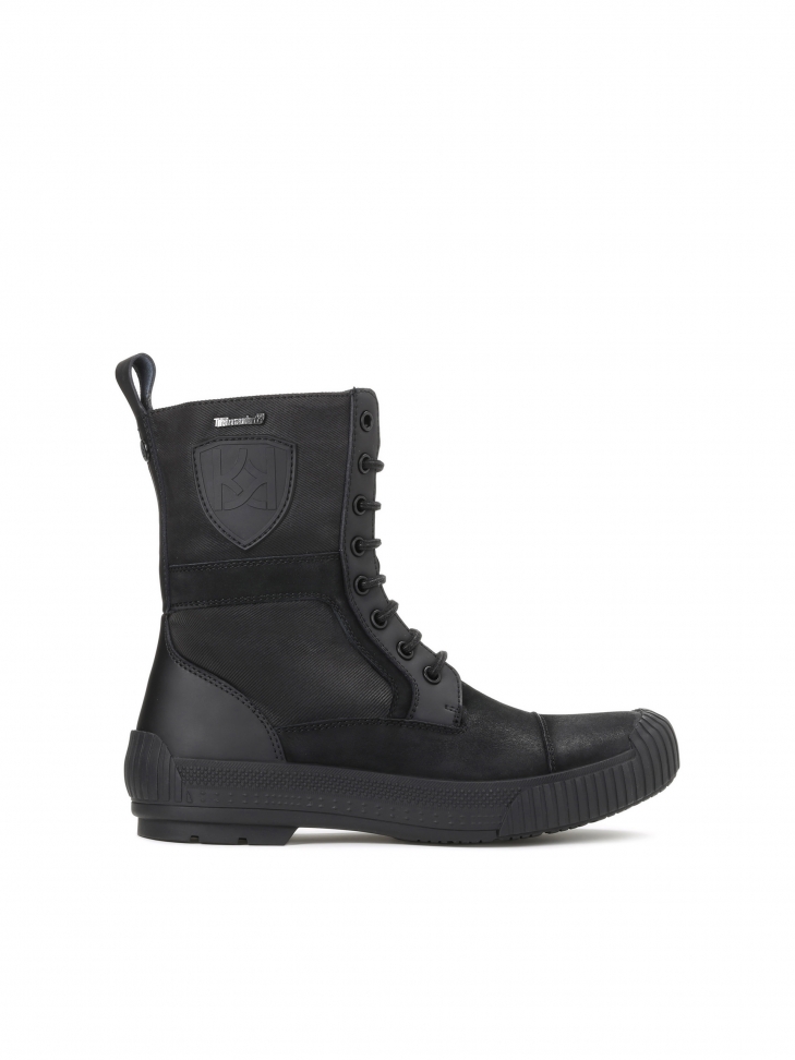 Men’s black boots