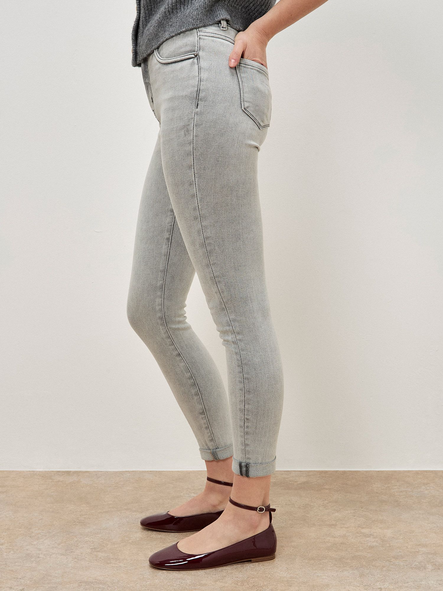 Apricot Sienna Skinny Fit Light Wash Jeans
