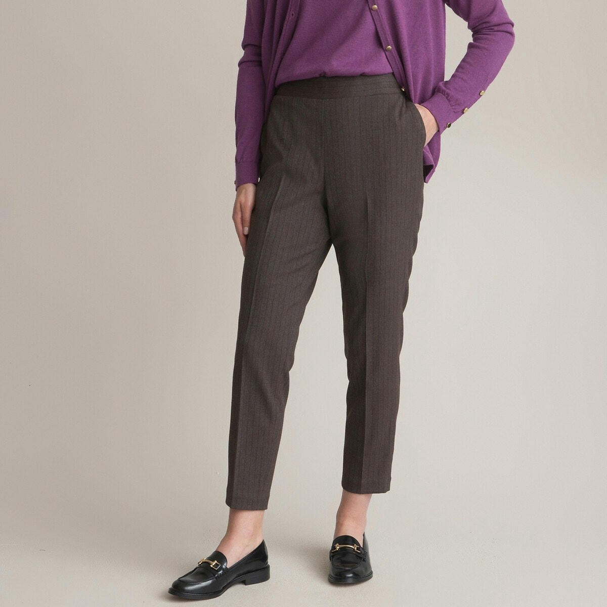 Pantalon taille élastiquée, chevrons