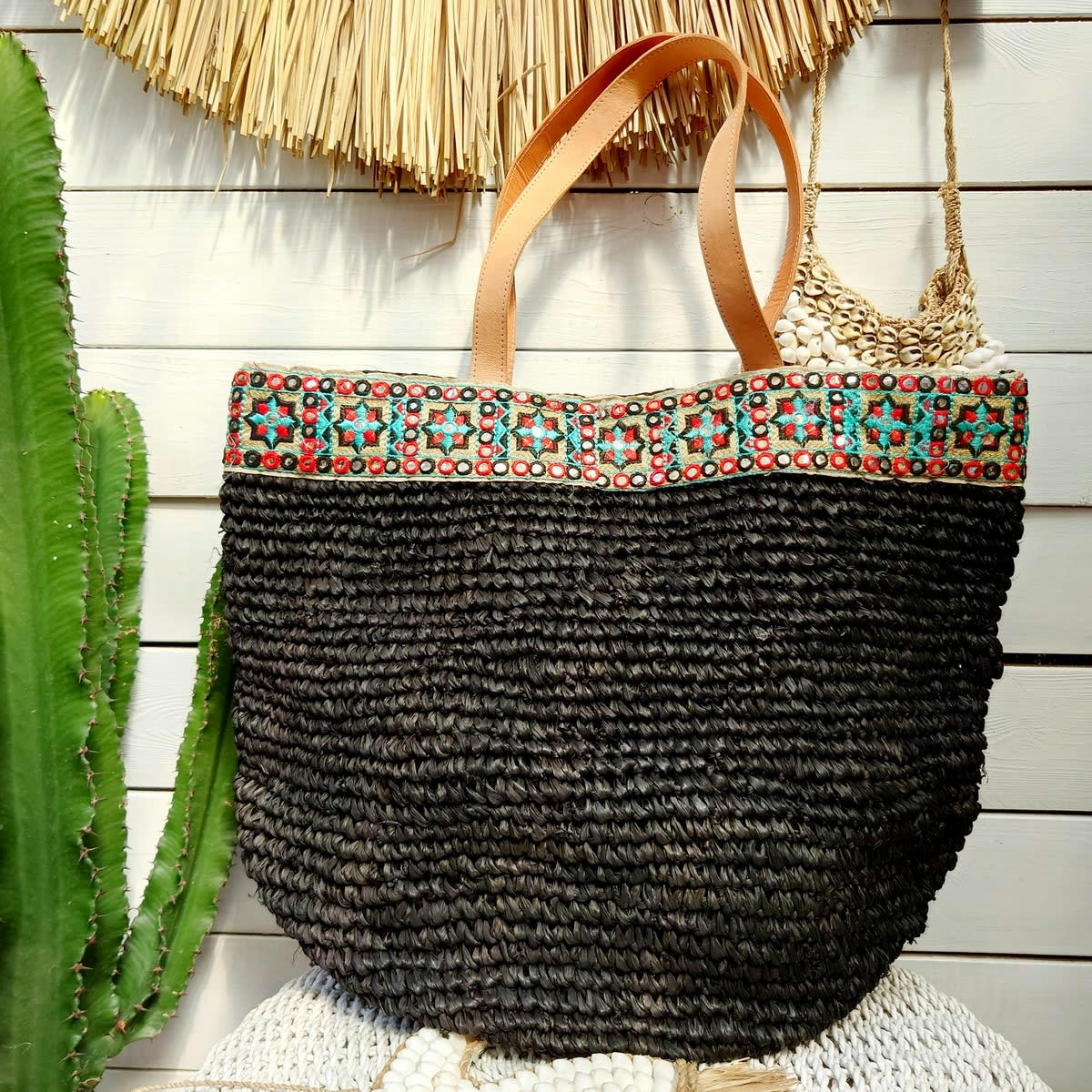 RAPHIA - Sac en raphia aves anses en cuir, noir