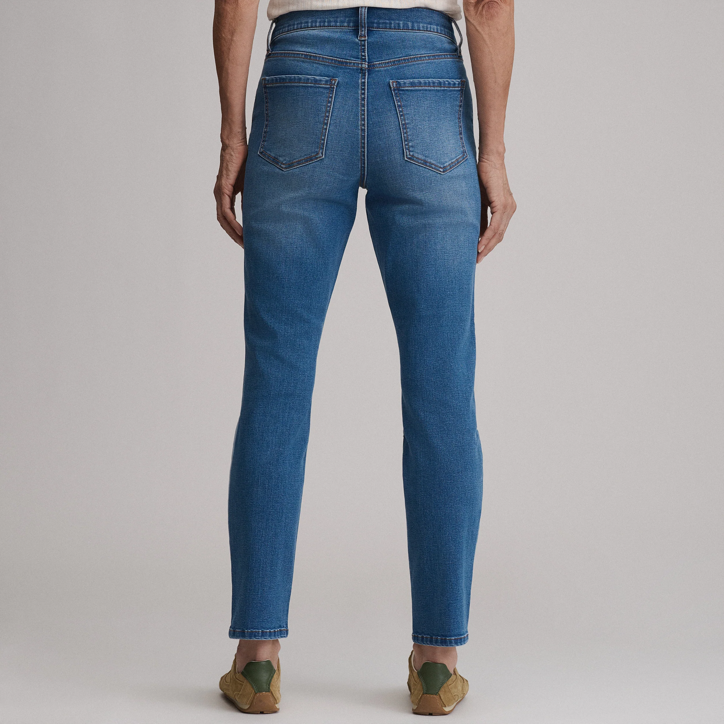 Women's Venture Stretch High-Rise Straight Leg Jeans