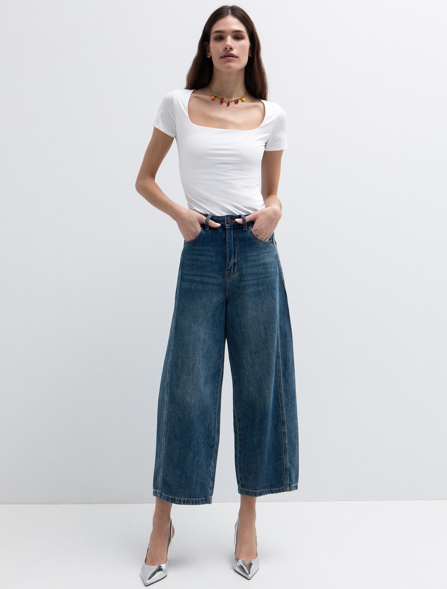 Μπλούζα με τετράγωνη λαιμόκοψη