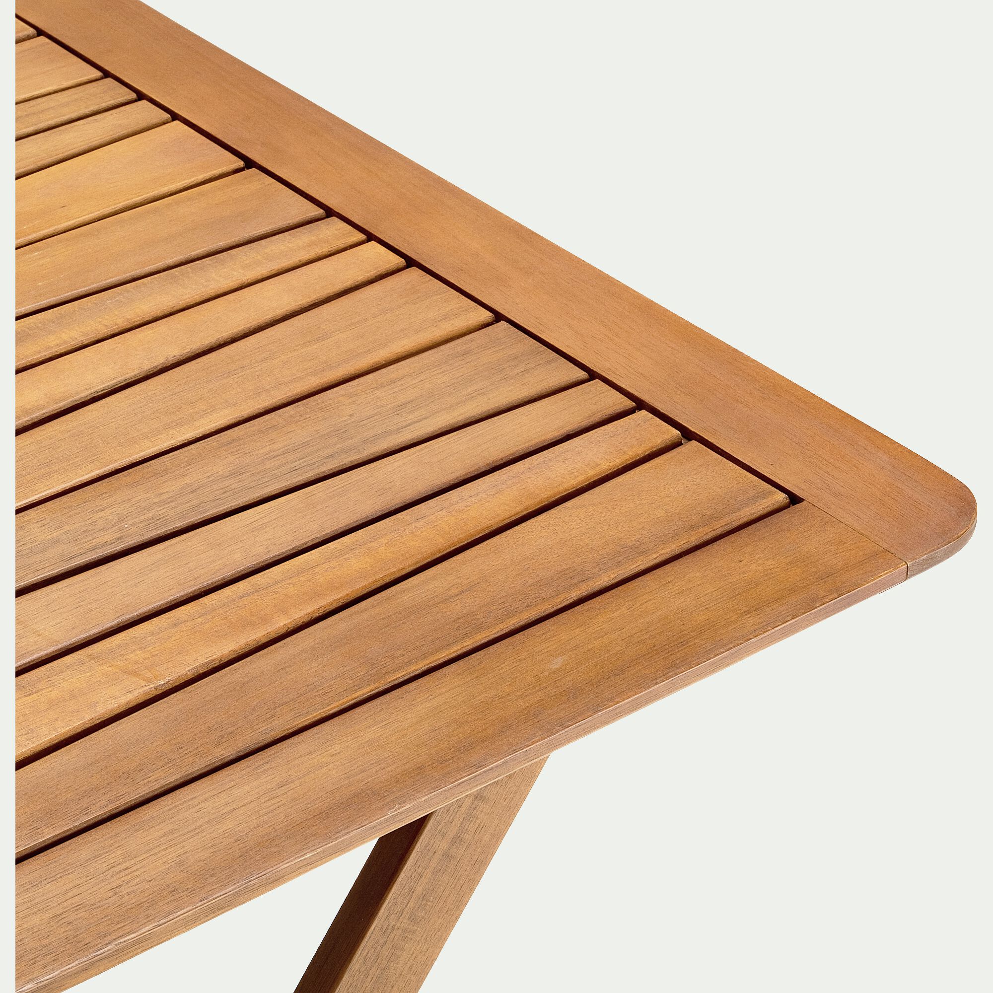 CARLO - Table de repas jardin pliante carrée en acacia huilé - bois foncé (2 places)
