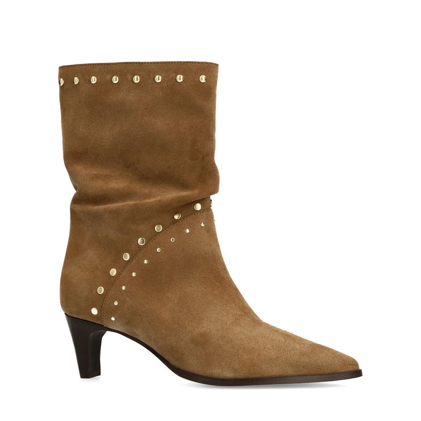 Manfield Beige suède enkellaarsjes met studs