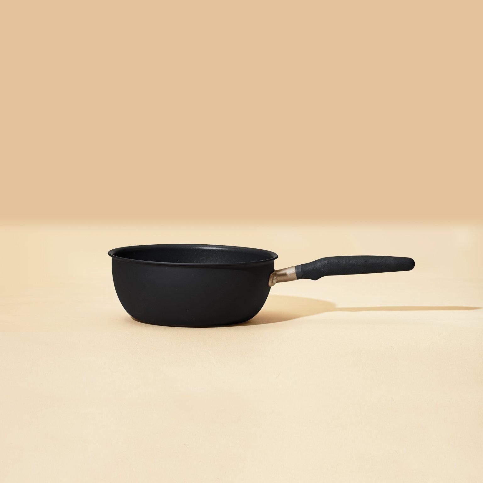 Meyer Meyer Accent Ultra Durable Saucier Pan - Non Stick & Induction Suitable - 22 cm