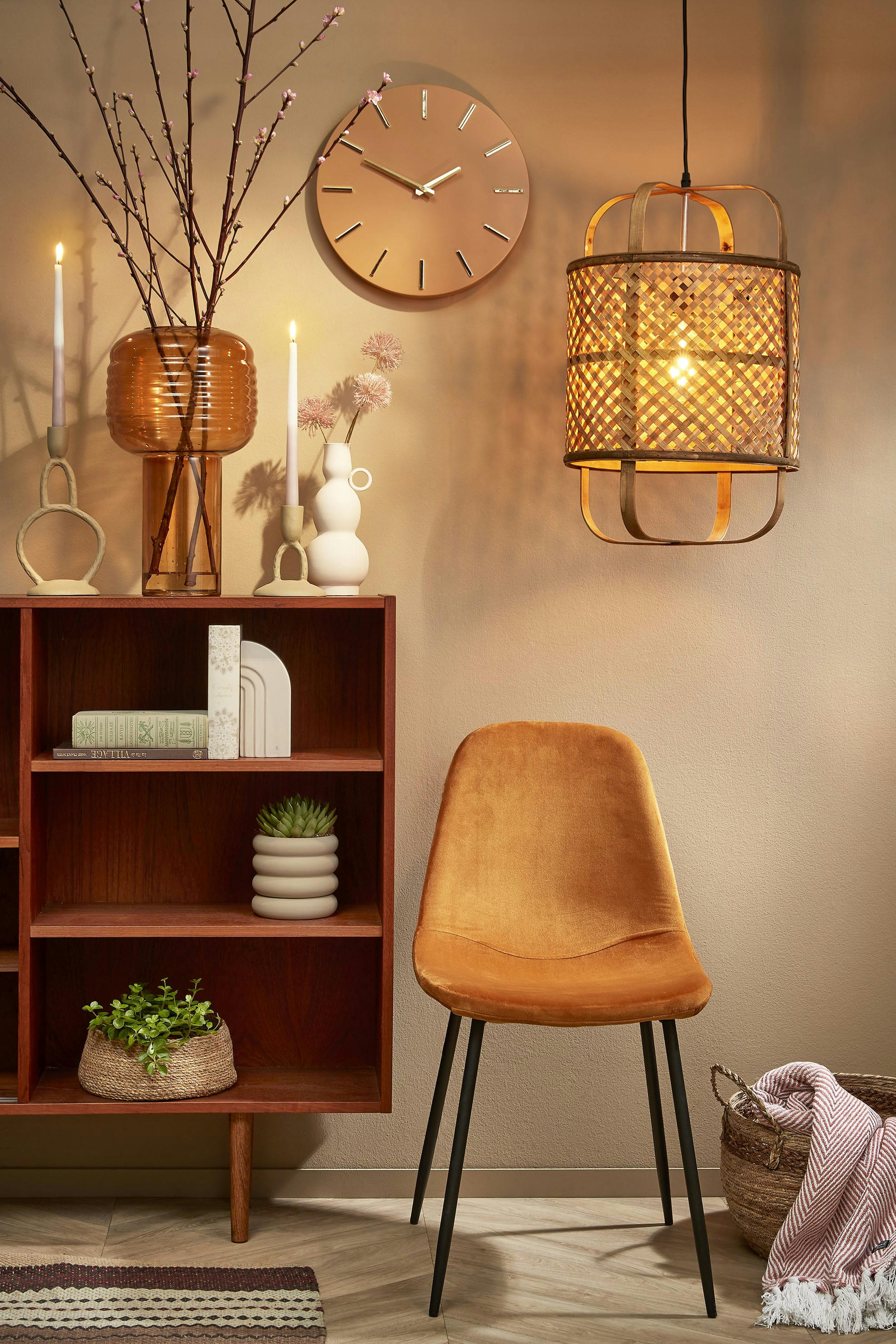 SAMOSA - Vase en aluminium blanc cassé H24