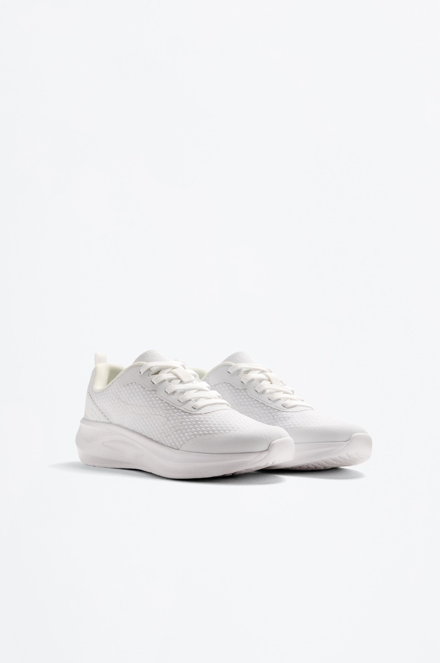 Zapatilla deportiva piso volumen